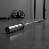Training Bar 150 cm – Hochwertige Langhantel für Krafttraining – Seitenansicht