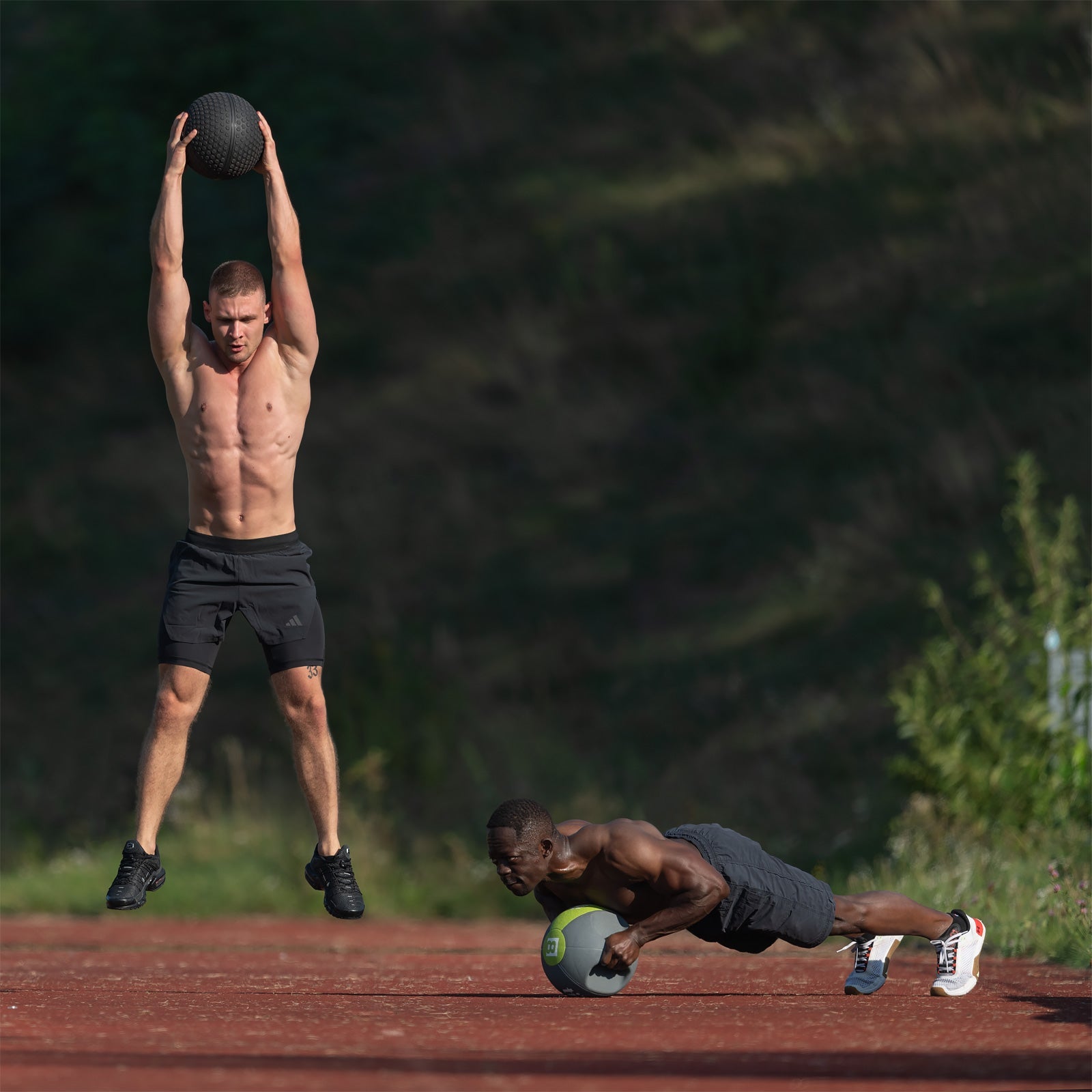 Medizinball mit Griffen – für funktionelles Training & Core-Übungen (5–10 kg)